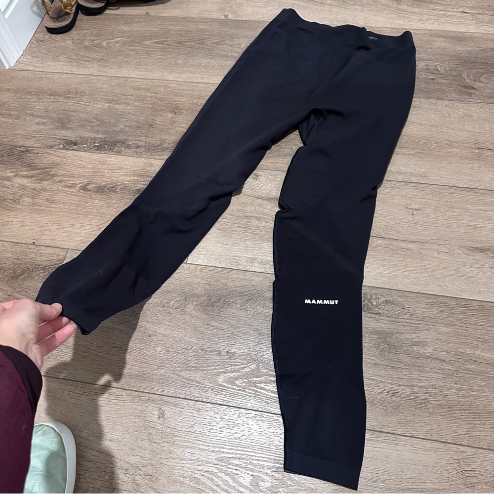 NWOT Mammut Women’s Black Baselayer Tights
